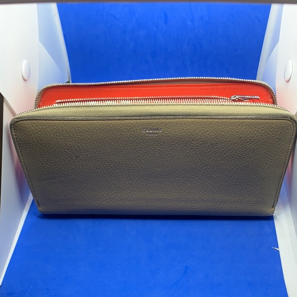 Celine Wallet continental  Large Zip Around Wallet Calfskin 
By Phoebe Philo - Picture 2 of 15